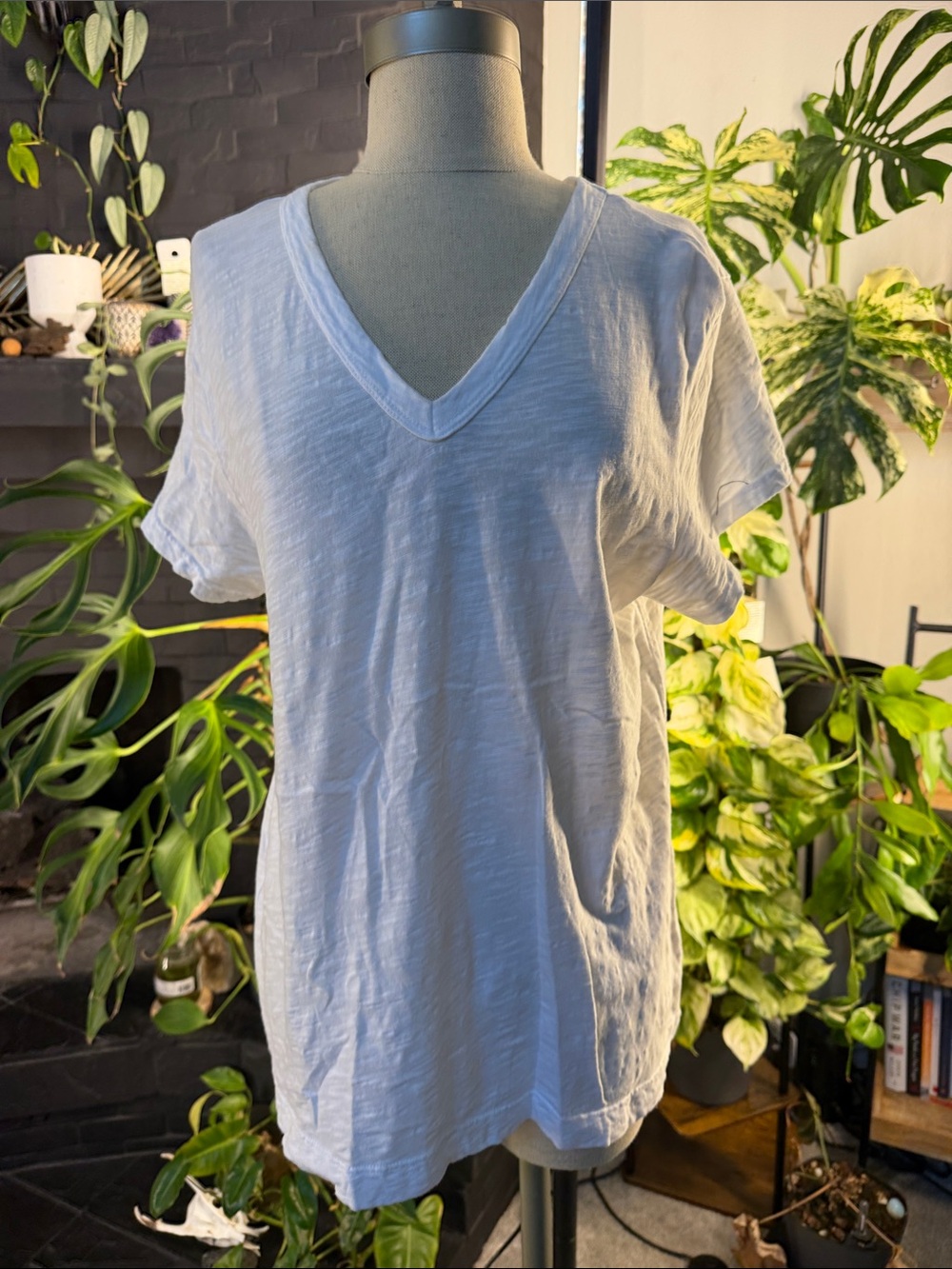 Wilt Men's White V-Neck Short Sleeve Tee